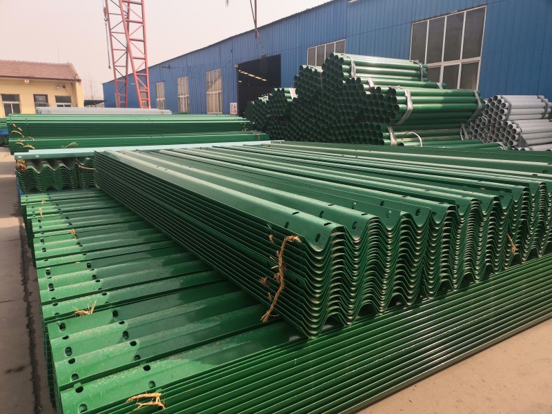 材質(zhì)q235護欄多少錢一米_交通安全設施_安全/防護_產(chǎn)品_企騰網(wǎng)工廠優(yōu)