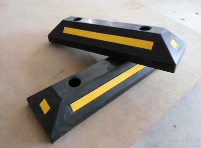 山東濟南地下停車場設計施工車位劃線交通安全設施安裝